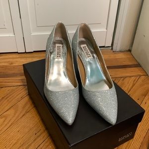 Silver sparkly badgely mischka pumps